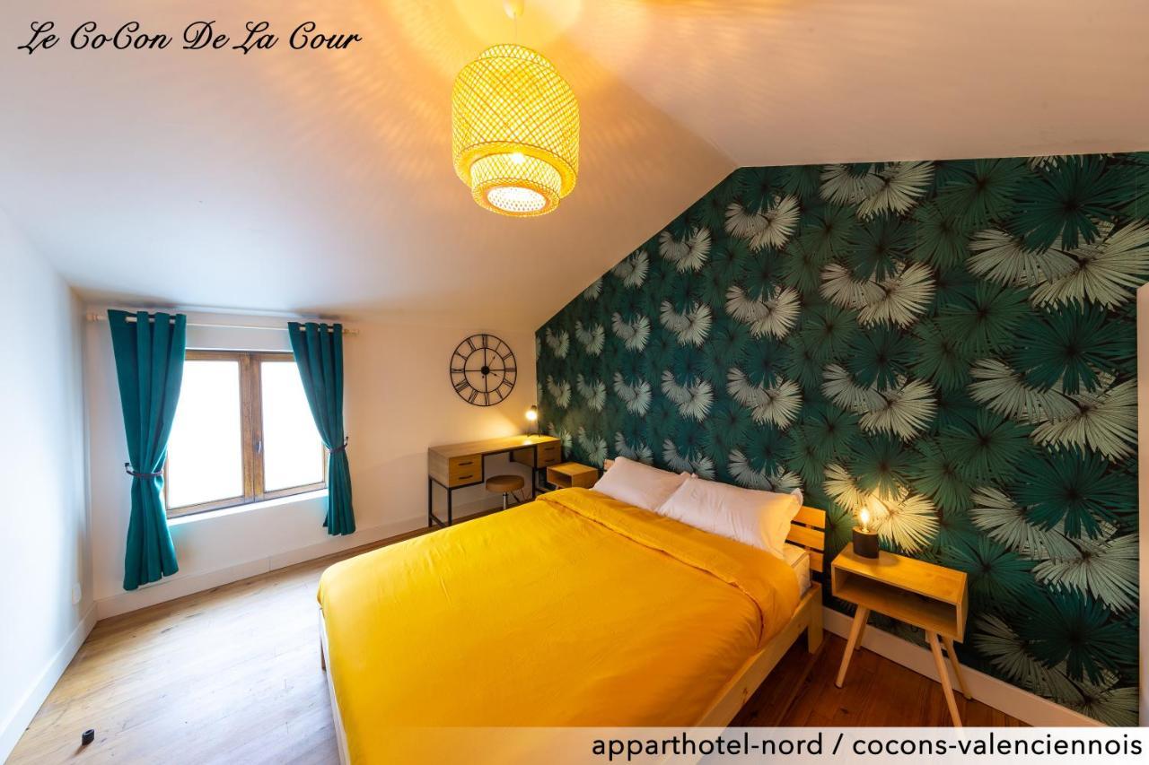 Le Cocon De La Cour Apartment Valenciennes Luaran gambar